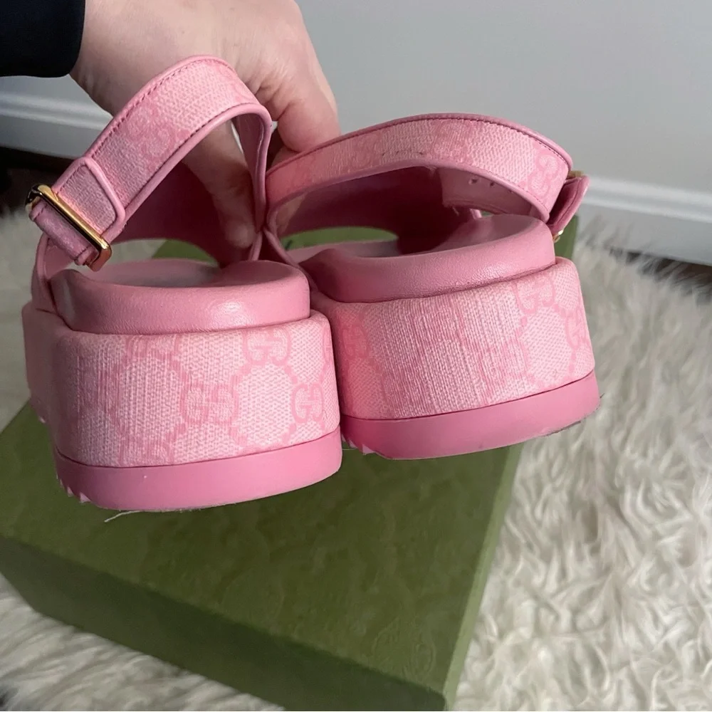 Gucci Angelina Pink GG Supreme Coated Canvas Slingback Platform Sandals 38 - Picture 13 of 16